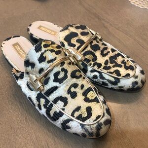 NEW FOREVER21 Leopard Cheetah Animal Print Shimmer Gold Metal Slip On Flat Mules